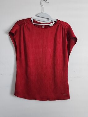 Calvin Klein Red Short-Sleeve Pleated Tee